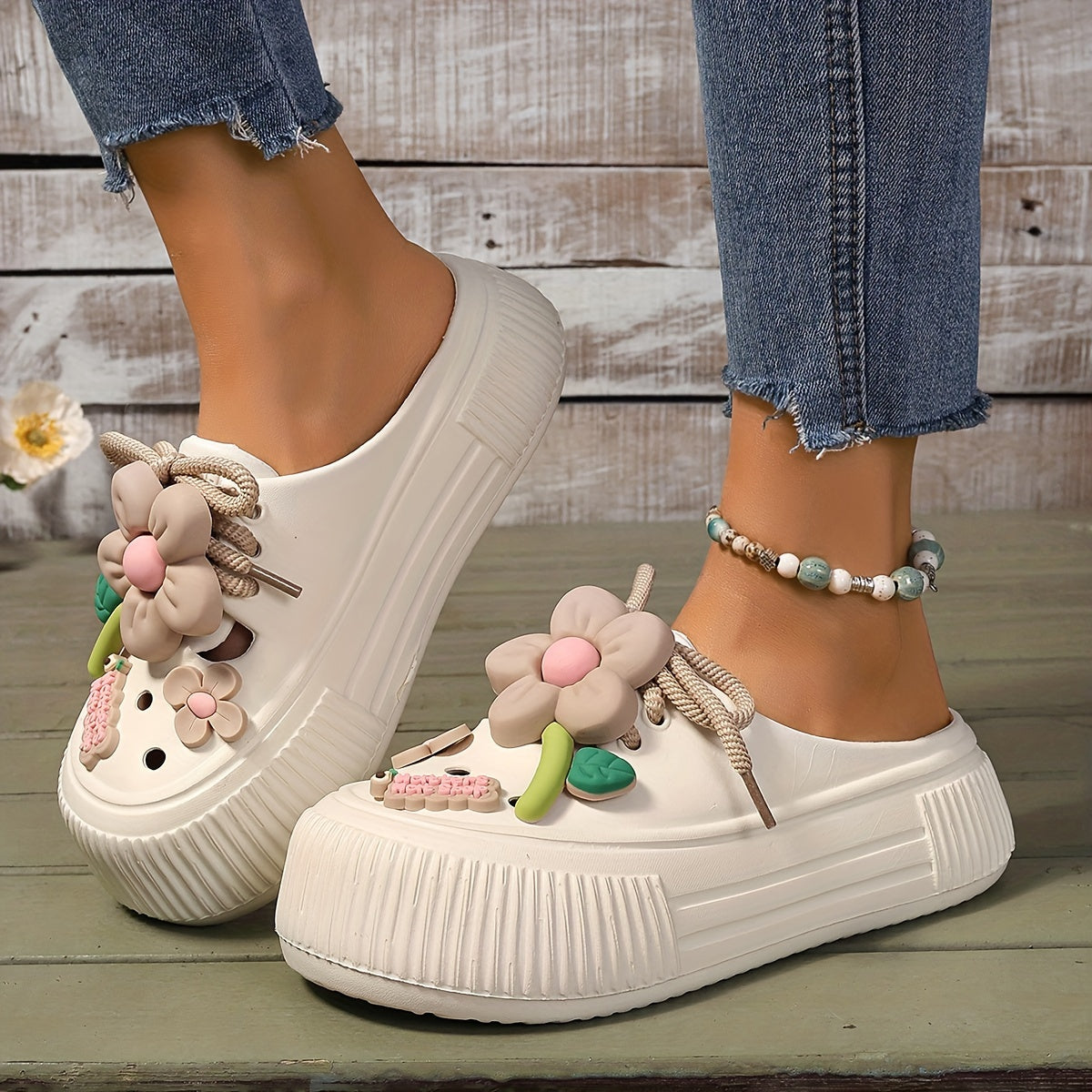 Penelope-Comfortable Floral Decor Platform Clogs