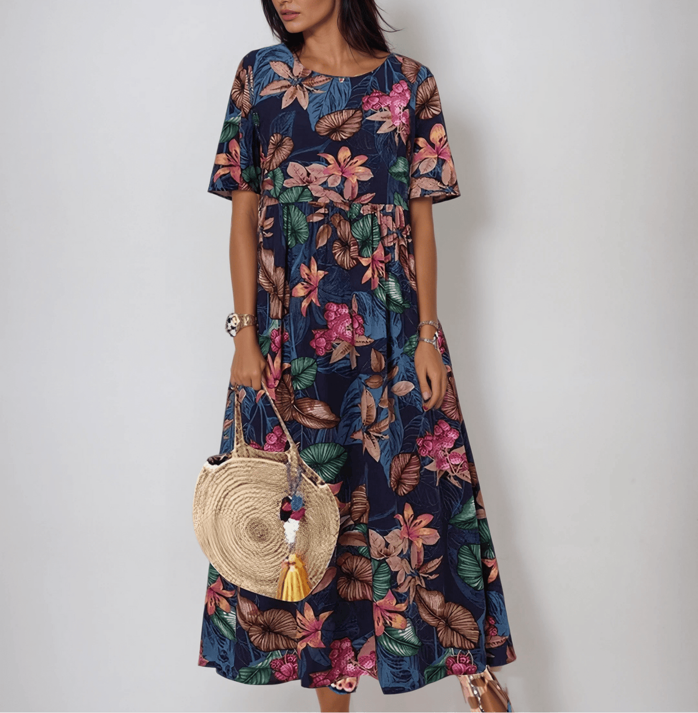 Lois | Graceful Summer Bloom